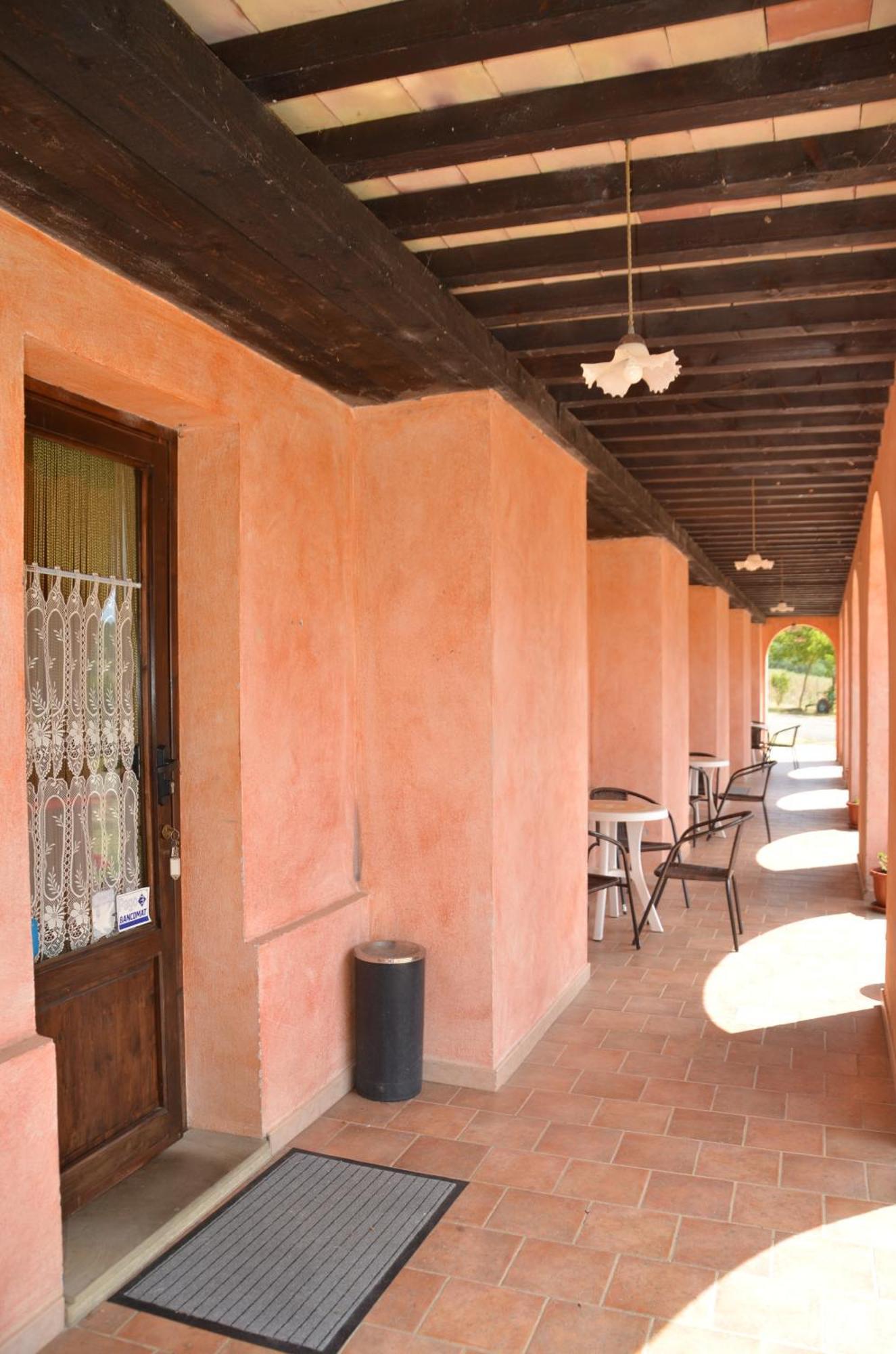 Agriturismo Masseria Castiglione Gallicchio Exterior foto